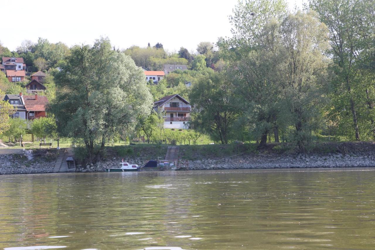 Apartman Dunav Aljmas Luaran gambar